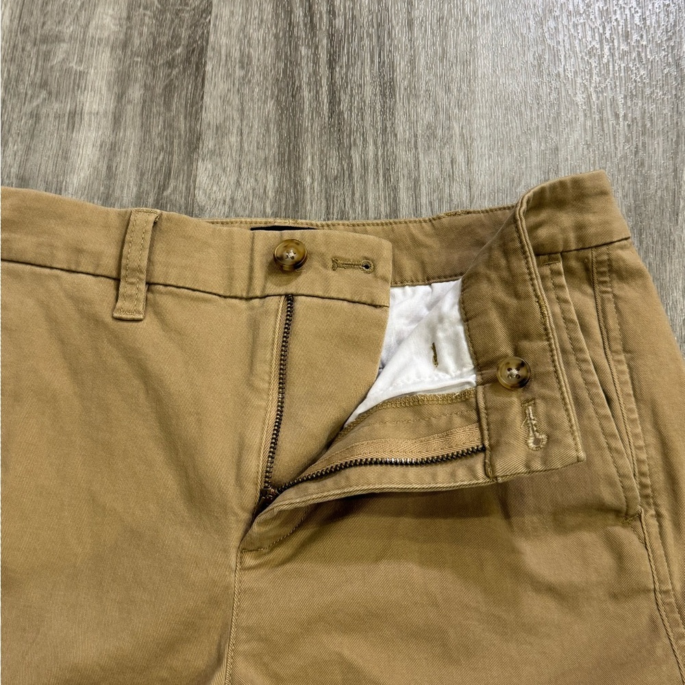 J. Crew High Rise Girlfriend Chino Pants Women Size 2 Tan Straight Leg Office - Picture 7 of 13